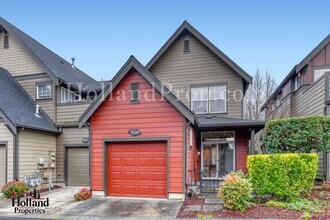 7135 NE Stonewater St in Hillsboro, OR - Building Photo - Building Photo