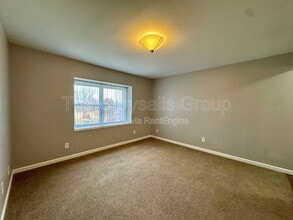 600 E McKinley Rd in Ottawa, IL - Building Photo - Building Photo