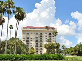 2109 Bayshore Blvd in Tampa, FL - Building Photo