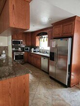 945 E Lemon Ave in Monrovia, CA - Building Photo - Building Photo