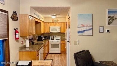 210 Sumner Ave in Seaside Heights, NJ - Building Photo - Building Photo