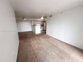 13800 NE 3rd Ct in North Miami, FL - Building Photo - Building Photo