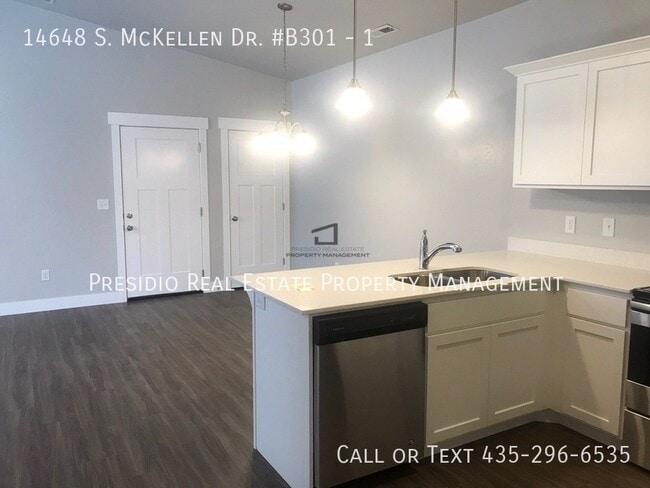14648 McKellen Dr in Herriman, UT - Building Photo - Building Photo