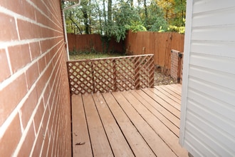 188 Lake Dr in Doraville, GA - Building Photo - Building Photo