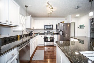 9245 SE 178th Madeline Ln in the Villages, FL - Building Photo - Building Photo