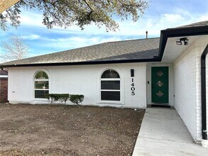 1405 Country Manor Rd in Fort Worth, TX - Building Photo - Building Photo