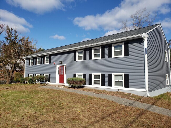 84 E Grove St-Unit -84-D in Middleboro, MA - Building Photo - Building Photo