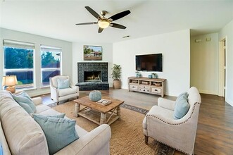 1930 Harvester Dr in Rockwall, TX - Building Photo - Building Photo