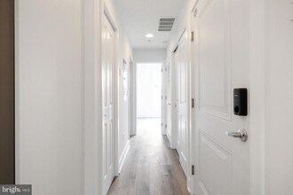 2032 E Susquehanna Ave in Philadelphia, PA - Building Photo - Building Photo