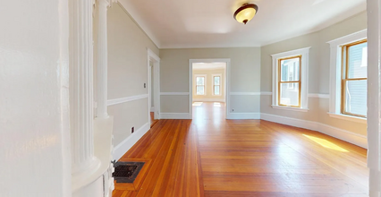 85 Lowden Ave, Unit 2 in Somerville, MA - Building Photo - Building Photo