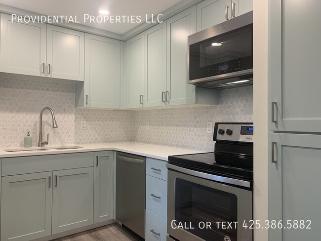 23002 64th Ave W in Mountlake Terrace, WA - Building Photo - Building Photo