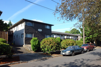 Carol Lloyd in Portland, OR - Building Photo - Building Photo