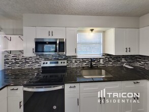 754 W Grubb Dr in Mesquite, TX - Building Photo - Building Photo