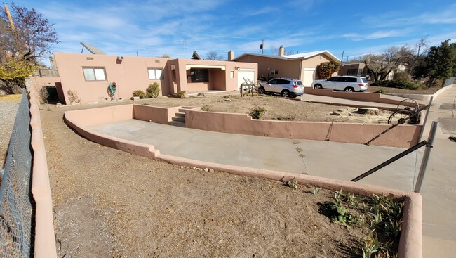 119 Lugar De Oro in Santa Fe, NM - Building Photo - Building Photo