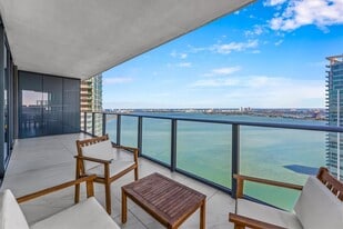 650 NE 32nd St, Unit 3601 in Miami, FL - Building Photo