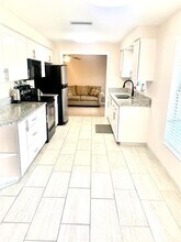 5333 Duncanwood Dr in Sarasota, FL - Building Photo - Building Photo