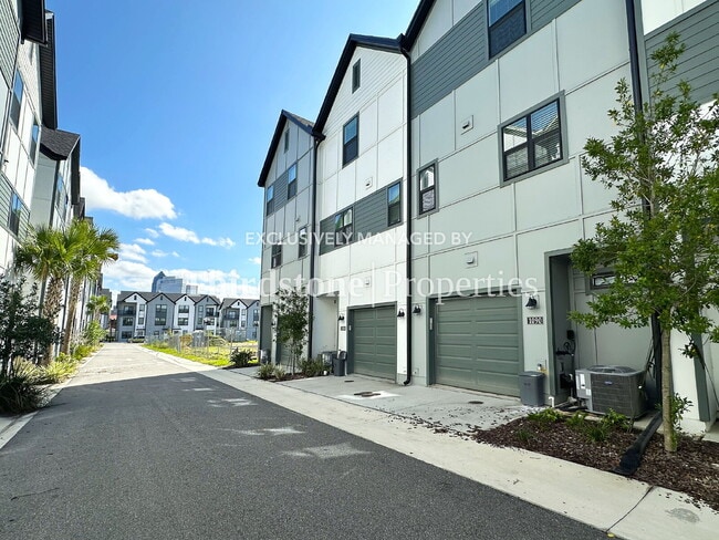 1090 Farwell St in Jacksonville, FL - Building Photo - Building Photo