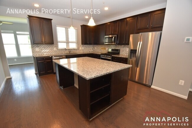 8289 Meadowood Dr in Severn, MD - Building Photo - Building Photo