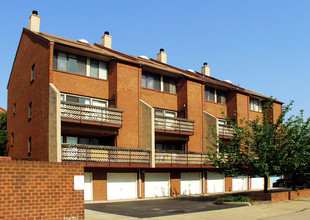 One Queen Street in Philadelphia, PA - Building Photo - Other