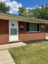 1450 Goddard Rd in Lincoln Park, MI - Building Photo