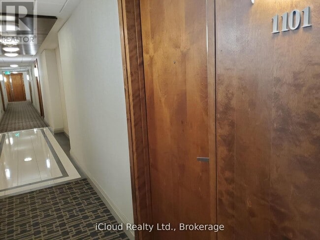 55 Strathaven Dr in Mississauga, ON - Building Photo - Building Photo