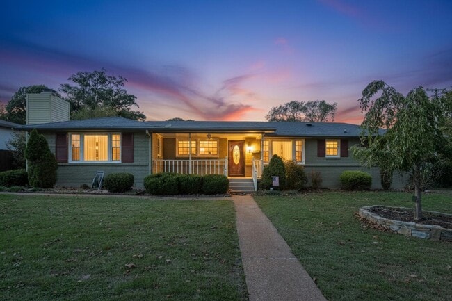 property at 1931 Valley Park Dr