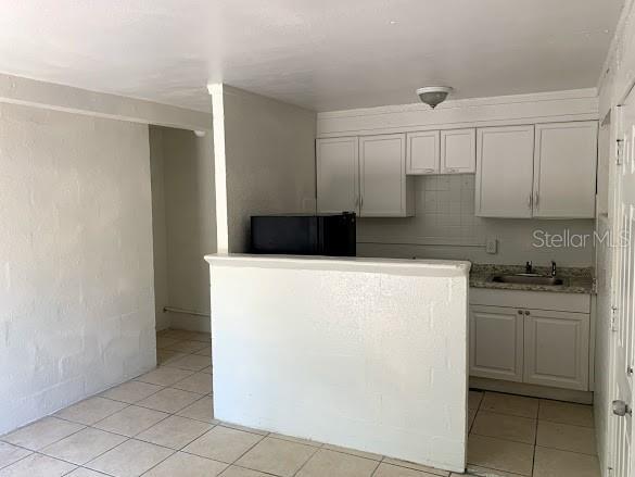 422 Henry Butts Dr in Daytona Beach, FL - Foto de edificio - Building Photo