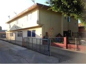 1007 S Downey Rd Apartamentos