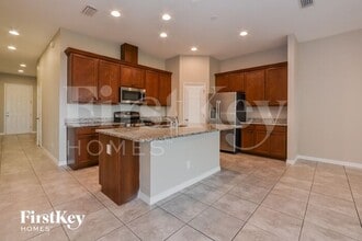 824 Grand Hilltop Dr in Apopka, FL - Building Photo - Building Photo