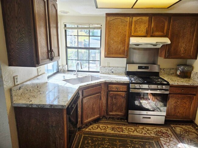 520 Oroville Rd in Milpitas, CA - Building Photo - Building Photo