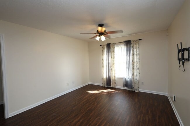 1728 Eli Pl in Valdosta, GA - Building Photo - Building Photo