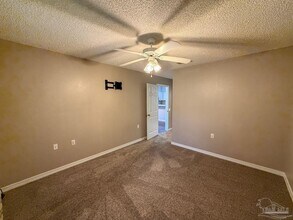 2511 Trailwood Dr in Cantonment, FL - Building Photo - Building Photo