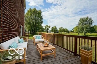 461 S Co Rd 725 W in Yorktown, IN - Building Photo - Building Photo