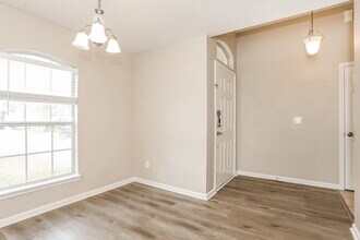 8944 Fallsmill Dr in Jacksonville, FL - Building Photo - Building Photo