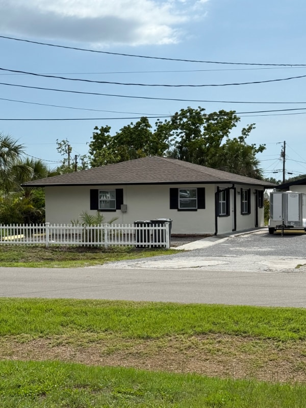 1128 Neptune Dr