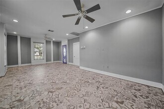 606 Granberry St in Humble, TX - Foto de edificio - Building Photo