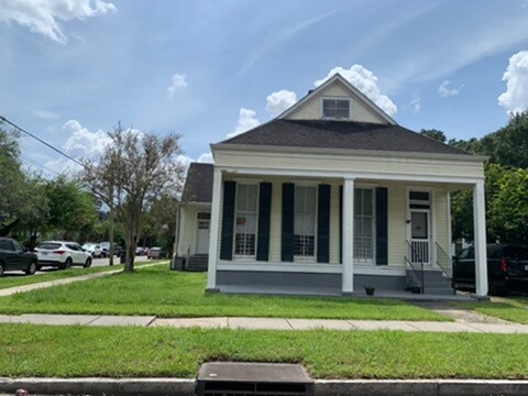 7500 Freret St, Unit 7500 in New Orleans, LA - Foto de edificio
