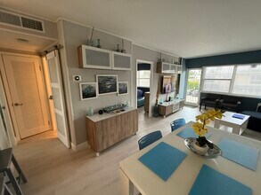 3250 NE 28th St, Unit LeCercle By The Beach#212 in Fort Lauderdale, FL - Building Photo - Building Photo