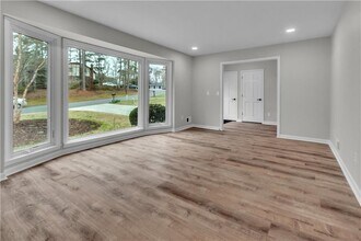 4497 Glenforest Dr NE in Roswell, GA - Building Photo - Building Photo