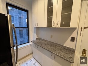 WEST 79 STREET in New York, NY - Foto de edificio - Building Photo