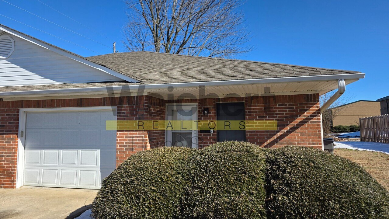 317 S 12th St in Paragould, AR - Building Photo