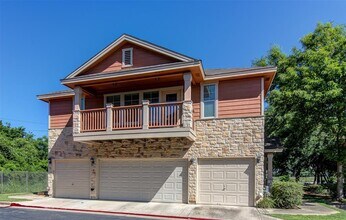 1481 E Old Settlers Blvd in Round Rock, TX - Building Photo - Building Photo
