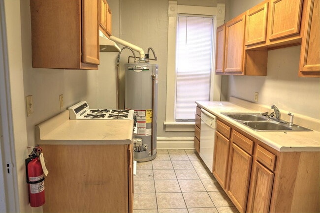 250 1/2 W 5th Ave in Columbus, OH - Building Photo - Building Photo