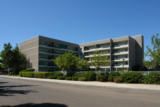 Silvercrest in El Cajon, CA - Building Photo - Building Photo