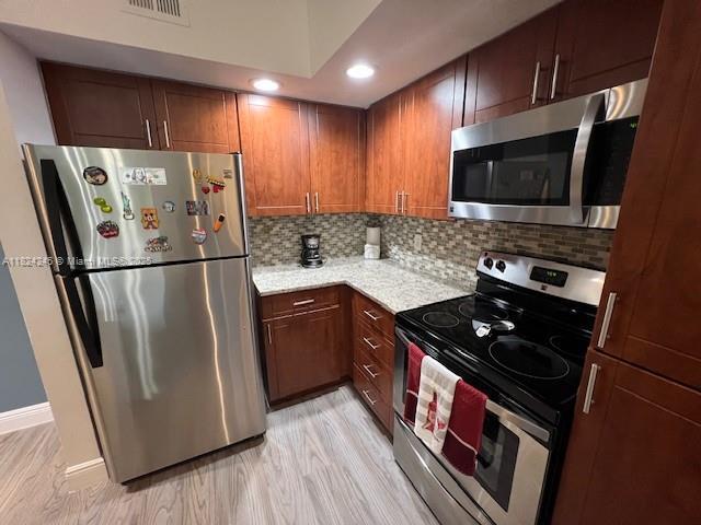 565 Vista Isles Dr in Sunrise, FL - Building Photo - Building Photo