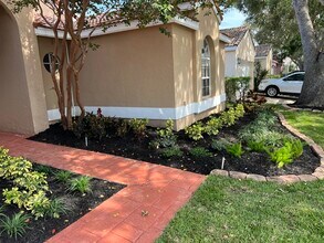 1073 Siena Oaks Cir E in Palm Beach Gardens, FL - Building Photo - Building Photo