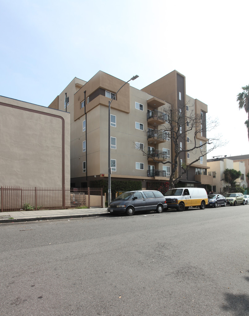 Carondelet Court Apartments | Los Angeles, CA Apartments For Rent