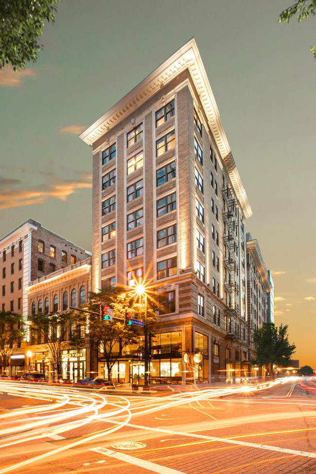 Century in Norfolk, VA - Foto de edificio - Building Photo