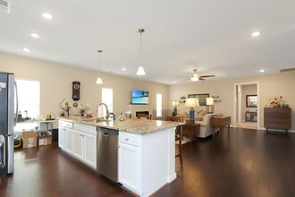 119 Mainsail Loop in Yorktown, VA - Building Photo - Building Photo