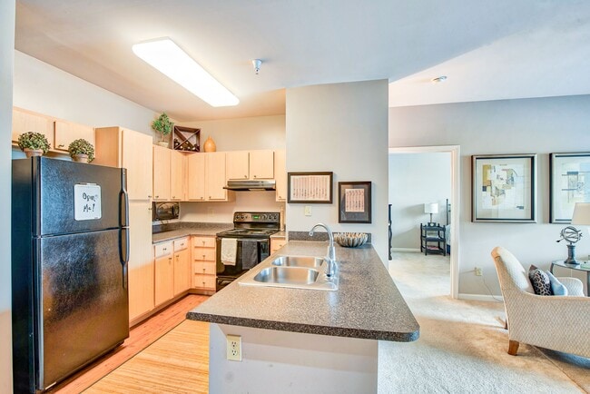 Bristol Village at Charter Colony in Midlothian, VA - Foto de edificio - Building Photo